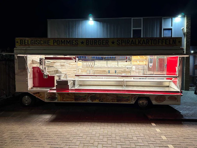 De vries 2000 aanhangwagen 7 meter friet patatwagen grillwagen koelwagen rationale 4477 - afbeelding 26 van  45
