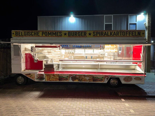 De vries 2000 aanhangwagen 7 meter friet patatwagen grillwagen koelwagen rationale 4477 - afbeelding 29 van  45