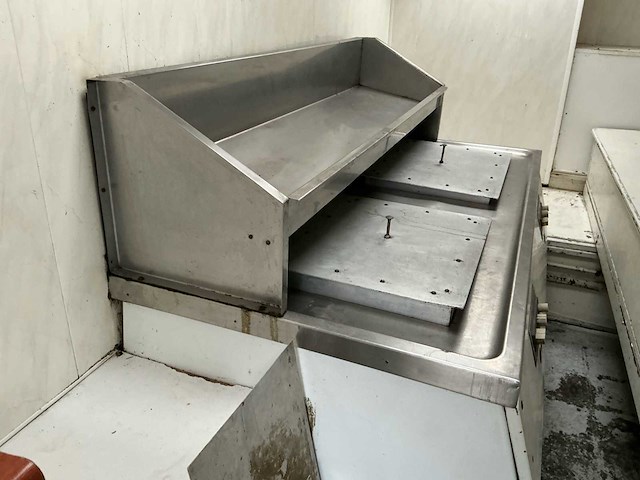 De vries carroserie 2006 gebakskraam - afbeelding 18 van  38