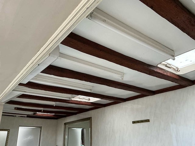 De vries carroserie 2006 gebakskraam - afbeelding 32 van  38