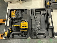 De walt accu's en laders (3x) - afbeelding 1 van  6