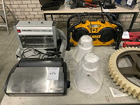 De walt bouwradio en diversen - afbeelding 1 van  4