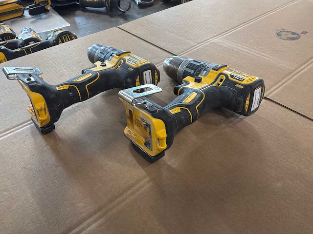 De walt dcd796 boormachine (2x) - afbeelding 3 van  7