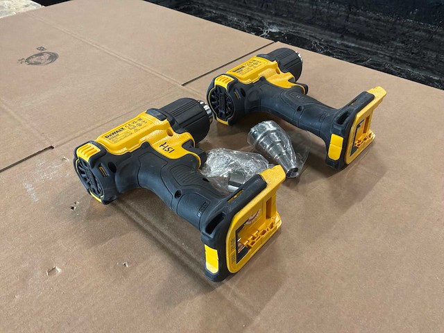 De walt dce530 accu heteluchtpistool (2x) - afbeelding 2 van  4