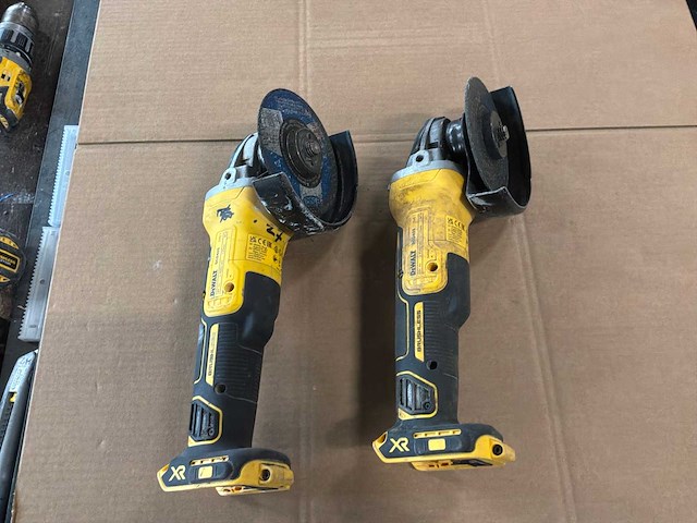 De walt dcg405 haakse slijper (2x) - afbeelding 4 van  6