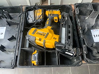 De walt dcn660 type 2 accu finish nagelpistool - afbeelding 1 van  3
