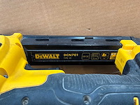 De walt dcn710 tacker (2x) - afbeelding 2 van  2