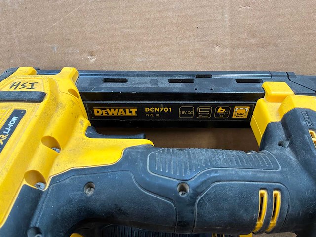 De walt dcn710 tacker (2x) - afbeelding 6 van  6
