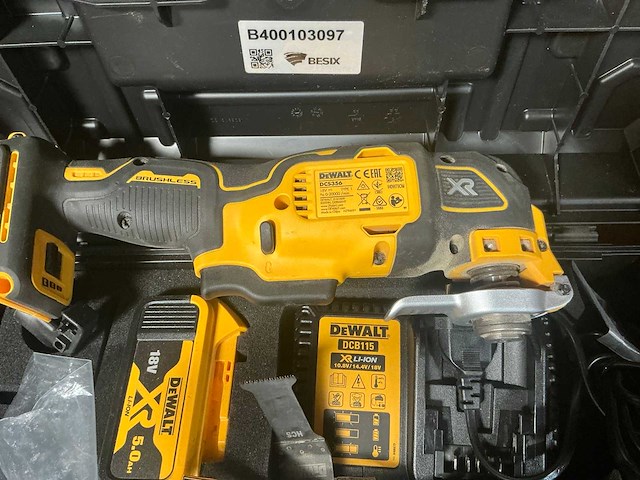 De walt dcs356 accu multi-tool - afbeelding 3 van  3