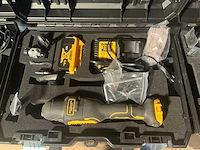 De walt dcs356 accu multi-tool - afbeelding 2 van  3