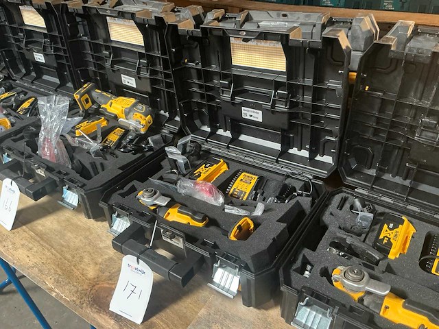 De walt dcs356 accu multi-tool - afbeelding 1 van  3
