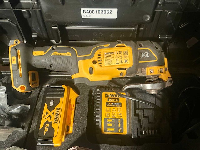 De walt dcs356 accu multi-tool - afbeelding 3 van  3