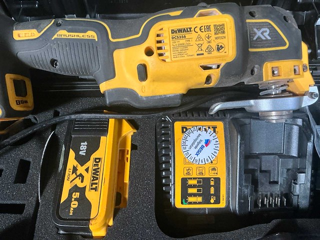 De walt dcs356 accu multi-tool - afbeelding 2 van  2