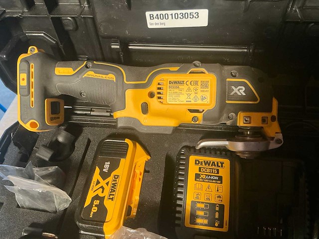 De walt dcs356 accu multi-tool - afbeelding 3 van  3