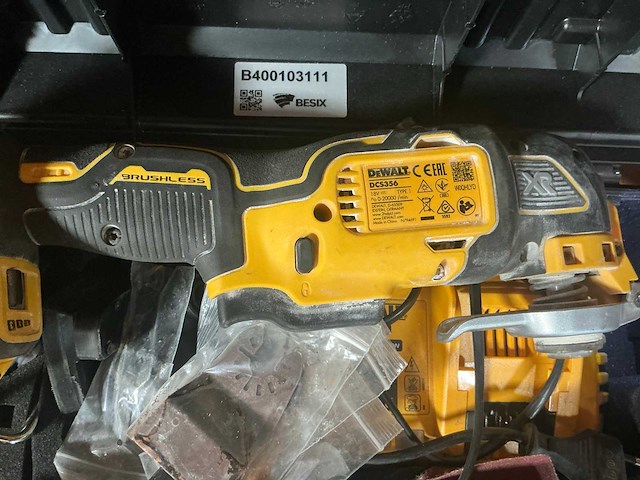 De walt dcs356 accu multi-tool - afbeelding 2 van  2