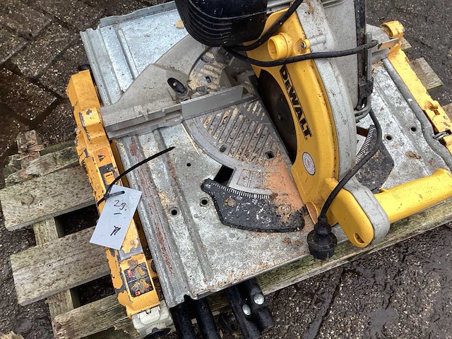 De walt dw 743 n afkort cirkelzaagmachine - afbeelding 6 van  8