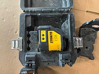De walt dw088cg bouwlaser met statief (2x) - afbeelding 7 van  9