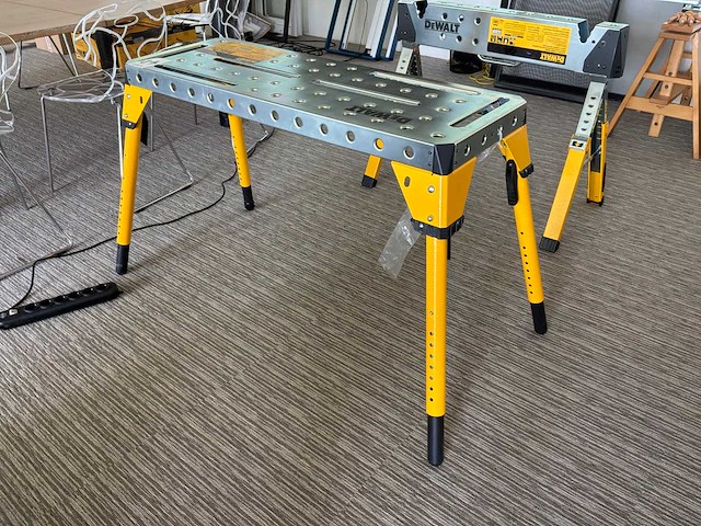 De walt dxmf4618wt mobiele lastafel - afbeelding 1 van  5