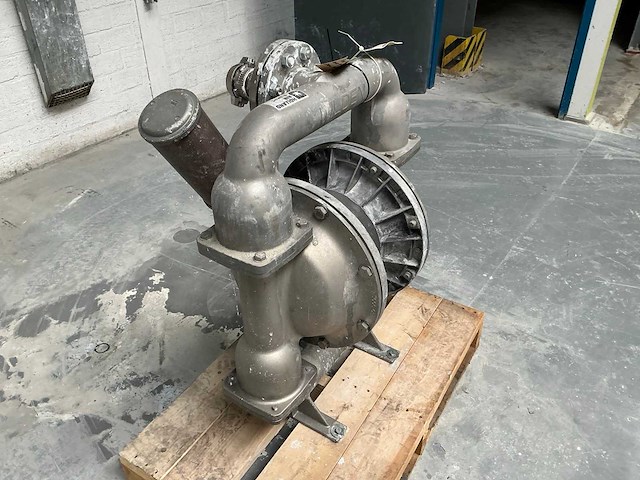 De wilden xps 1530 pneumatische membraan pomp - afbeelding 8 van  12