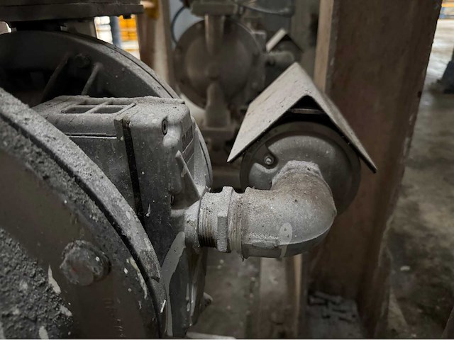De wilden xps 830 pneumatische membraan pomp - afbeelding 8 van  11