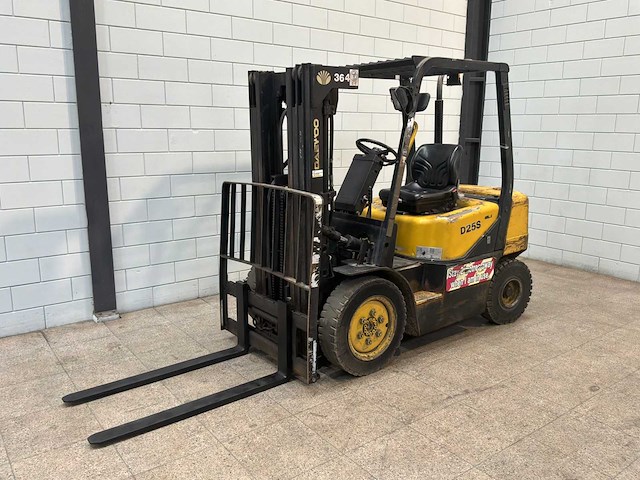 Deawoo - 1999 - d20-s2 - vorkheftruck - afbeelding 12 van  18