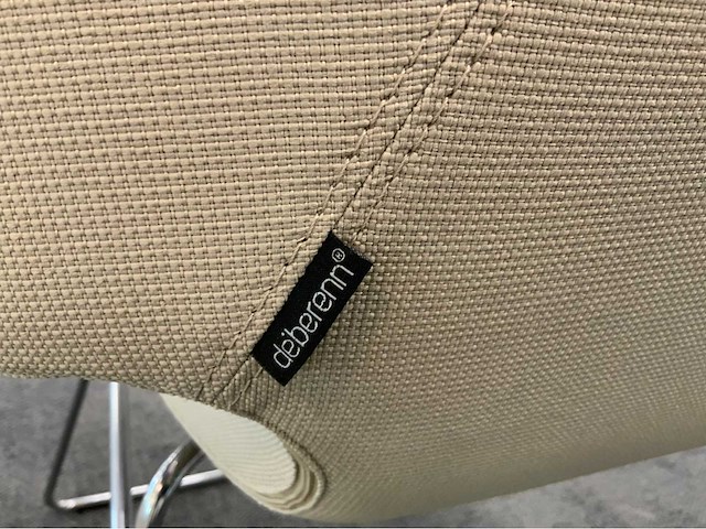 Deberenn vergadertafel met 4 deberenn nano vergaderstoelen - afbeelding 8 van  9