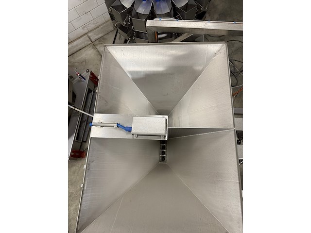 Deca - afbeelding 16 van  21