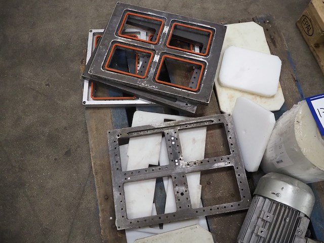 Deca - afbeelding 6 van  18