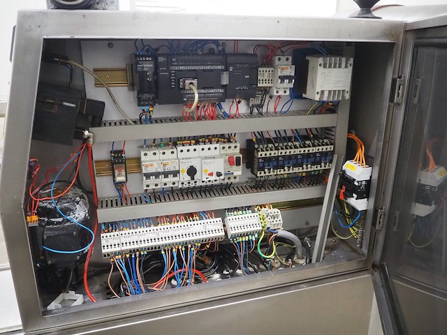 Deca - afbeelding 18 van  18