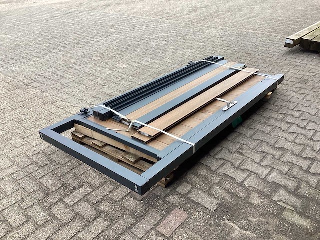 Deck draaideur tuinpoort - afbeelding 3 van  6
