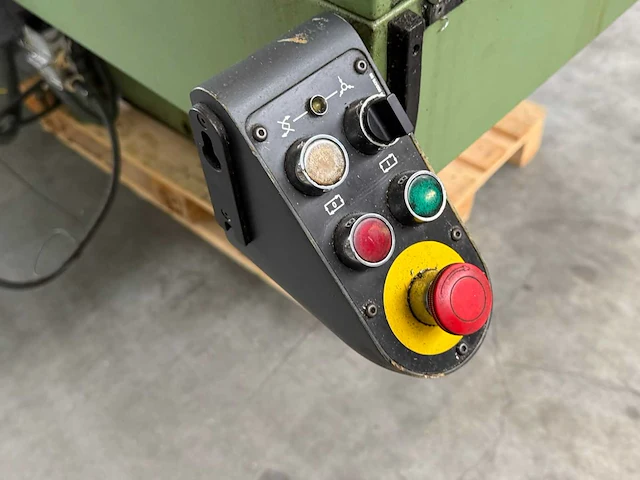 Deckel - fp3a - cnc freesmachine - afbeelding 9 van  12