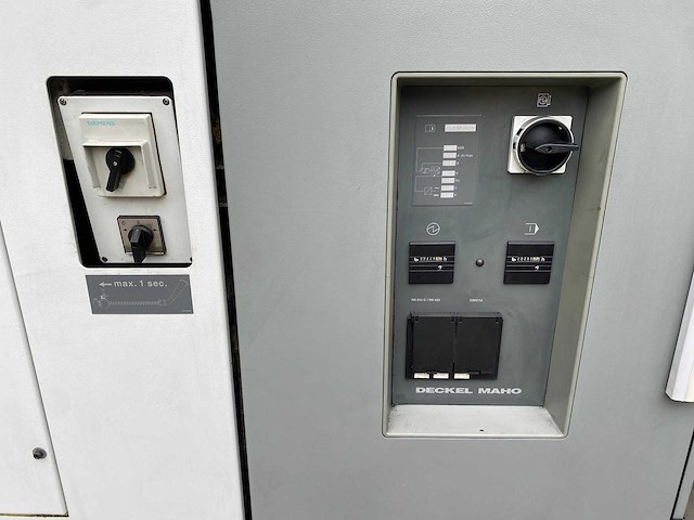 Deckel maho - dmu 60t - cnc-milling machine - 2001 - afbeelding 2 van  18