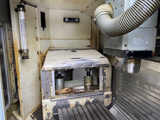 Deckel maho - dmu 60t - cnc-milling machine - 2001 - afbeelding 16 van  18