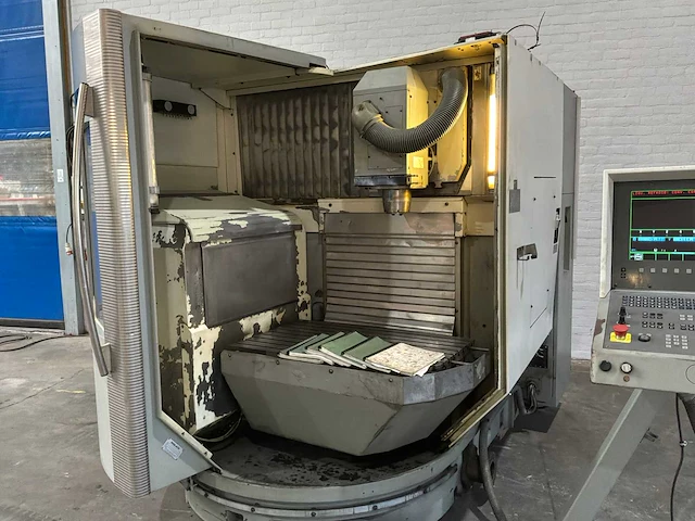 Deckel maho - dmu 60t - cnc-milling machine - 2001 - afbeelding 19 van  36