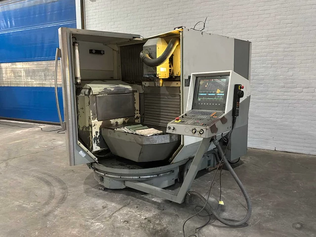 Deckel maho - dmu 60t - cnc-milling machine - 2001 - afbeelding 20 van  36
