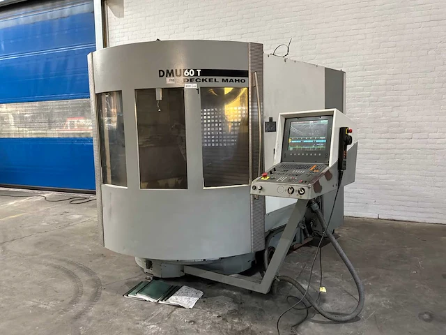 Deckel maho - dmu 60t - cnc-milling machine - 2001 - afbeelding 12 van  36