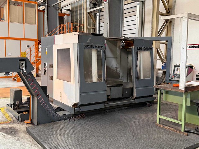 Deckel maho - mh1200w - cnc milling machine - afbeelding 1 van  9