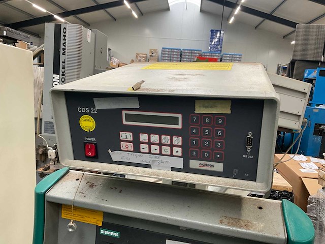 Deckel maho dmu 35m verticale cnc -bewerkingscentrum - afbeelding 8 van  9