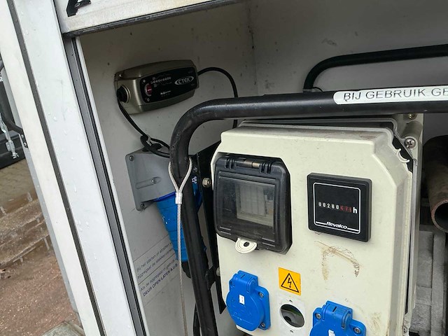 Decontaminatie-unit met hatz dieselaggregaat/generator - afbeelding 13 van  23