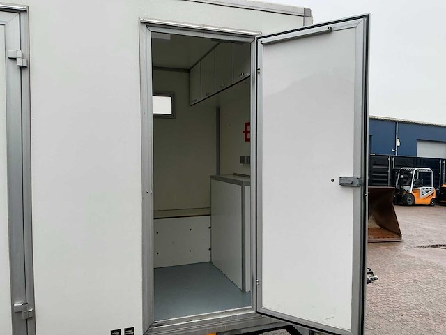 Decontaminatie-unit met hatz dieselaggregaat/generator - afbeelding 23 van  23