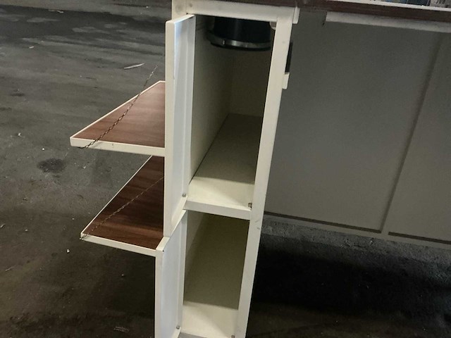 Decor opstelling/ kasten met lcd scherm en koeling - afbeelding 3 van  29