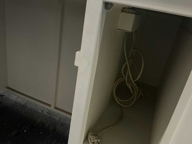 Decor opstelling/ kasten met lcd scherm en koeling - afbeelding 4 van  29