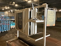 Decor opstelling/ kasten met lcd scherm en koeling - afbeelding 24 van  29