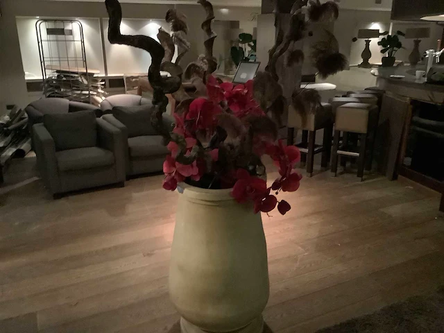 Decoratie bloemstuk - indoor plants & flowers - afbeelding 1 van  4