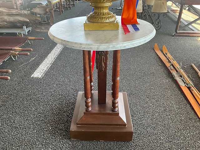 Decoratie bloemstuk op tafel - afbeelding 4 van  8