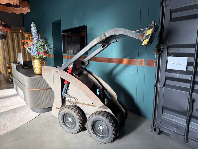 Decoratie conmeq shovel / kniklader - afbeelding 1 van  7