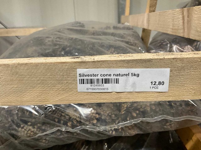 Decoratie denneappels - afbeelding 4 van  6