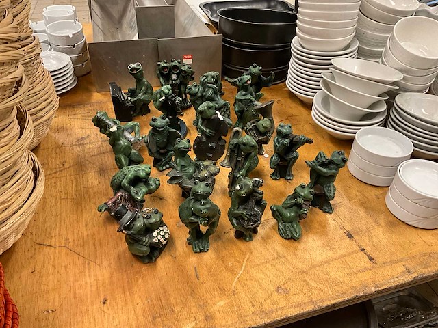 Decoratie kikkers (21x) - afbeelding 1 van  7