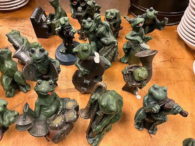 Decoratie kikkers (21x) - afbeelding 4 van  7