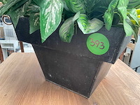 Decoratie kunststof plant in een metalen pot 140cm - afbeelding 3 van  4